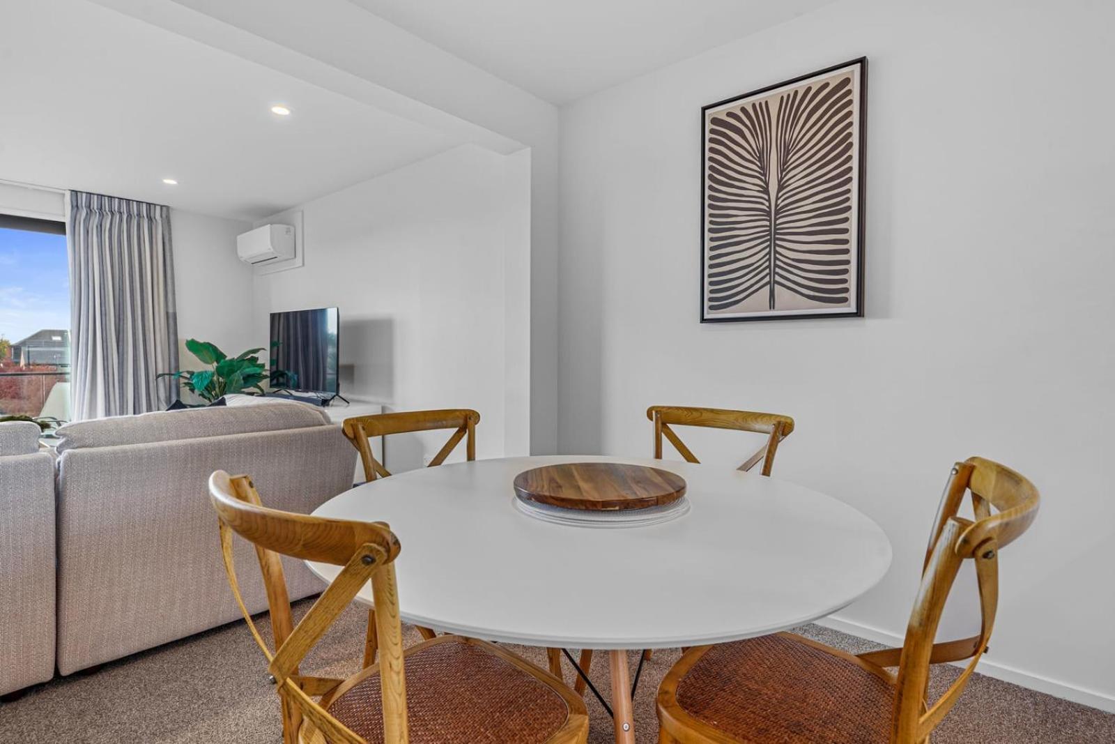 The Salisbury - 2 Bedroom Home ไครสต์เชิร์ช ภายนอก รูปภาพ